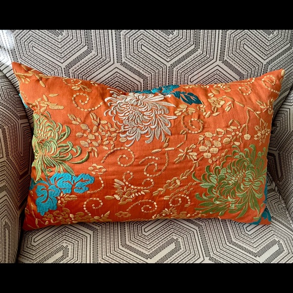 J by J Queen 12 X 20" Rectangular Boudoir Silk and Embroidered Throw Pillow - Picture 4 of 5